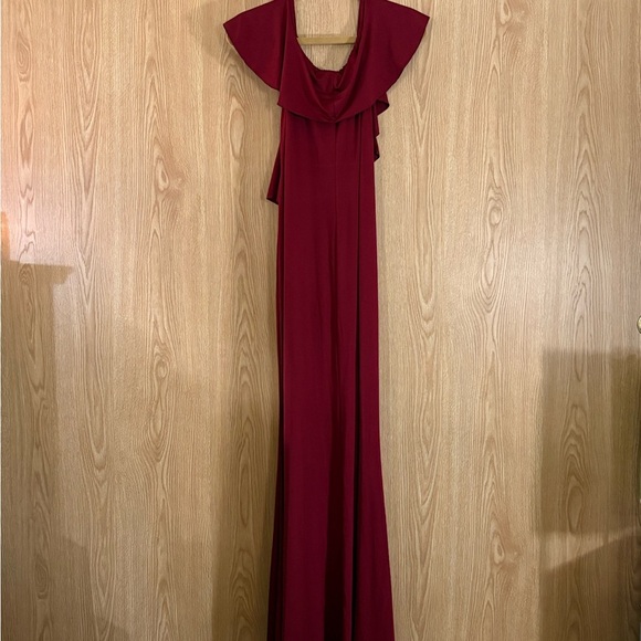 NWT Molli Burgundy Ruffle Maxi Dress - Picture 2 of 3